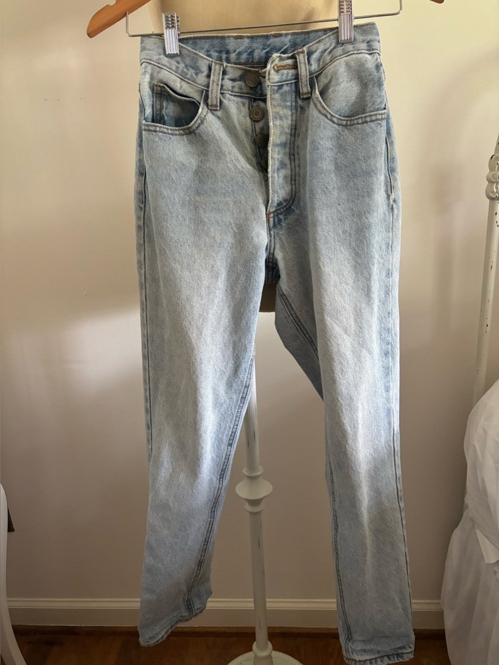 Brandy Melville J Galt Light Wash High-Rise Button-Fly Jeans XS